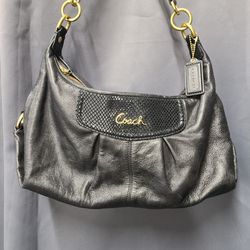 Coach Limited Edition Hobo Bag In Smooth Black Leather With Croc Embossed Detail