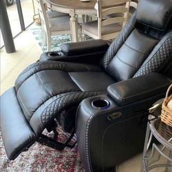 Party Time Midnight Power Reclining Sofa And Loveseat With Recliner$10 Down Payment And Financing Available