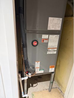 Reem A/C ……. use-like new