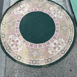 6’ X 6’ Round Area Rugs. Brand New!!!