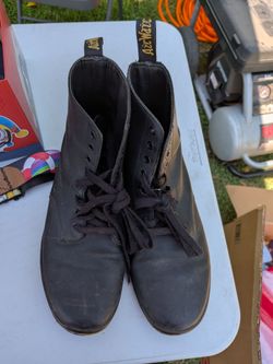 DR. Martins boots