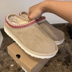 UGG Tasman II slides