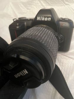 Nikon N6000 35mm Film Camera with Lens