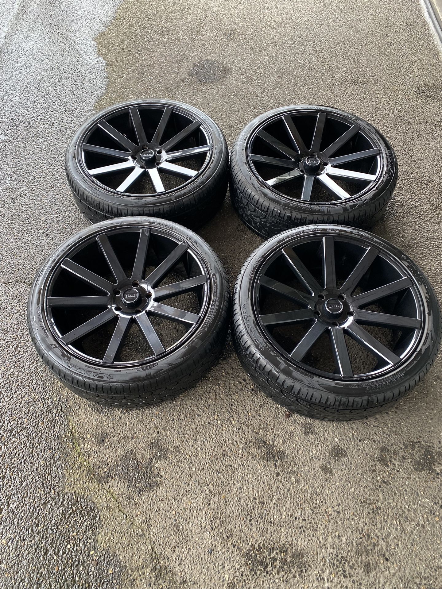 24" DUB Shot Calla Wheels & Tires 5x5.5