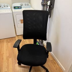 Comfortable Ergonomic Office Chair – Black