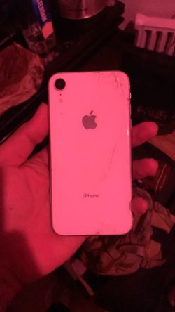White iPhone XR