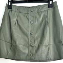 NWT Lulu's Most Fab Vegan Leather Button Front Mini Skirt - Size Small