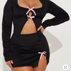 Skirt + Top Size S Fashion Nova