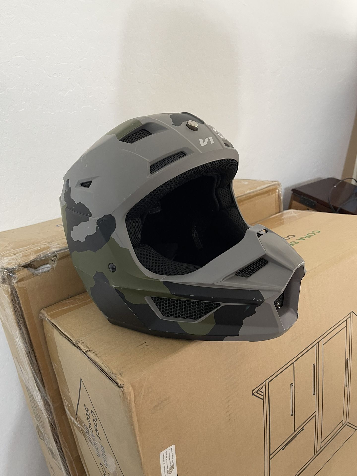 Fox V1 Helmet