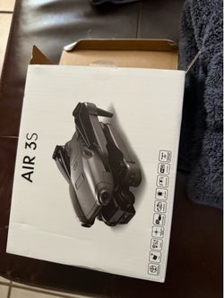 AIR 3S drone