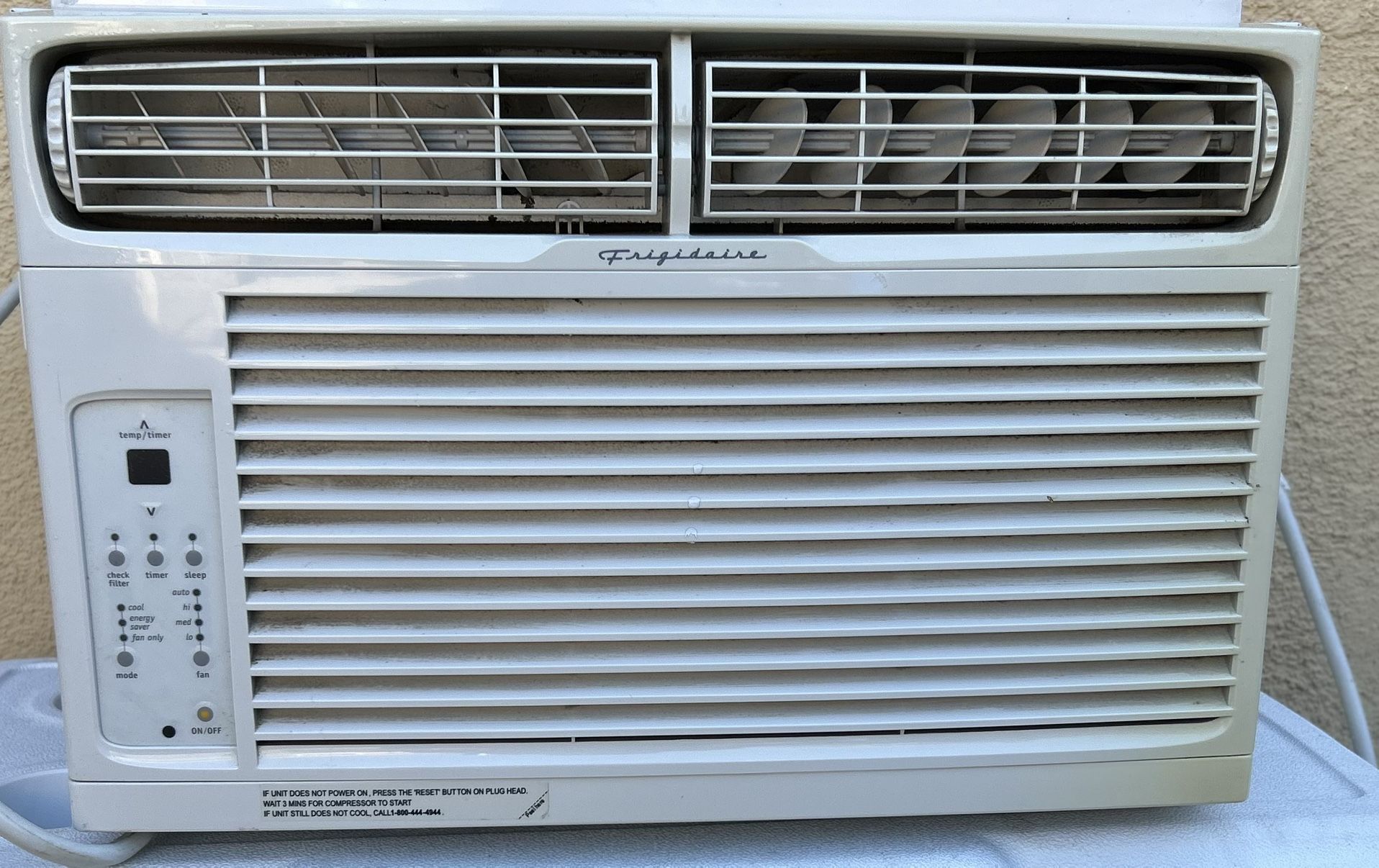 Frigidaire Air Conditioner (6000 BTU) With Control remote