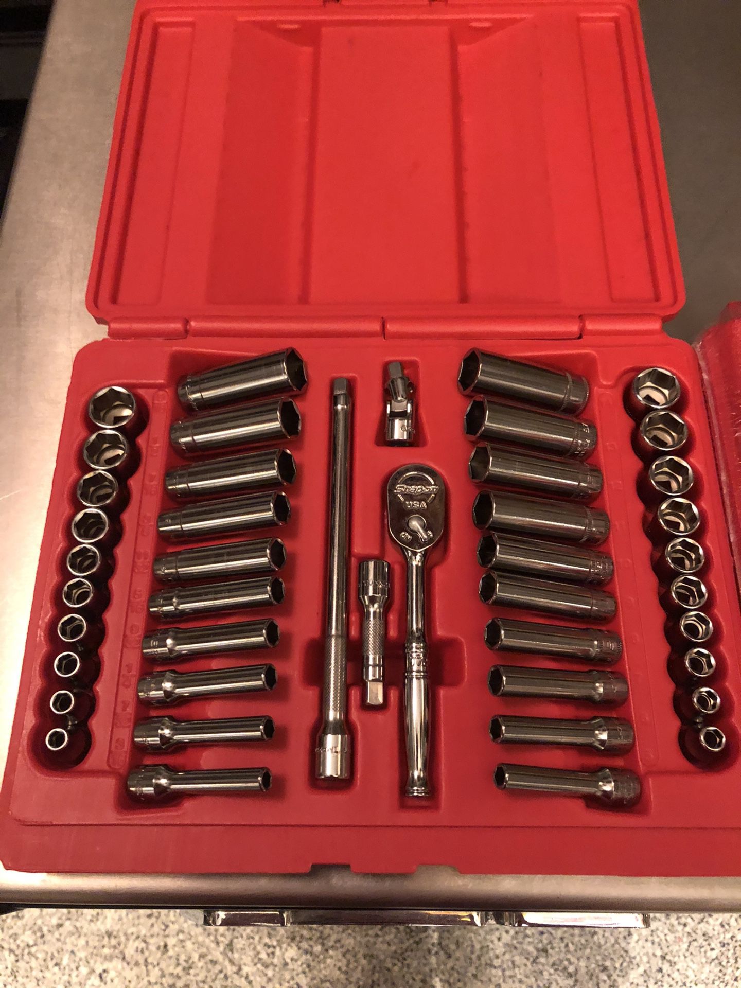 Snap on. Brand new 1/4” drive 44pc deep shallow metric sae general service set $375 firm