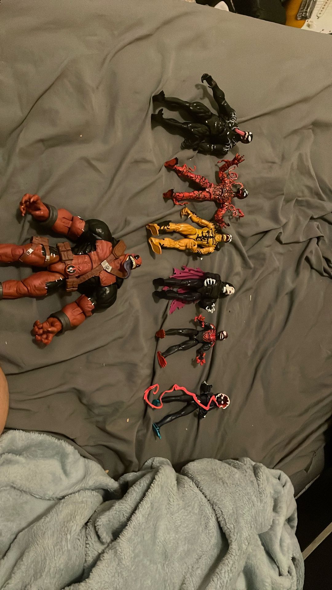 Marvel Legends Symbiote Figure Pack