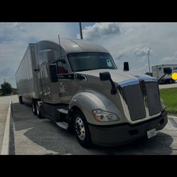 2017 Kenworth T680 6x4 T/A Sleeper Truck Tractor $24.500