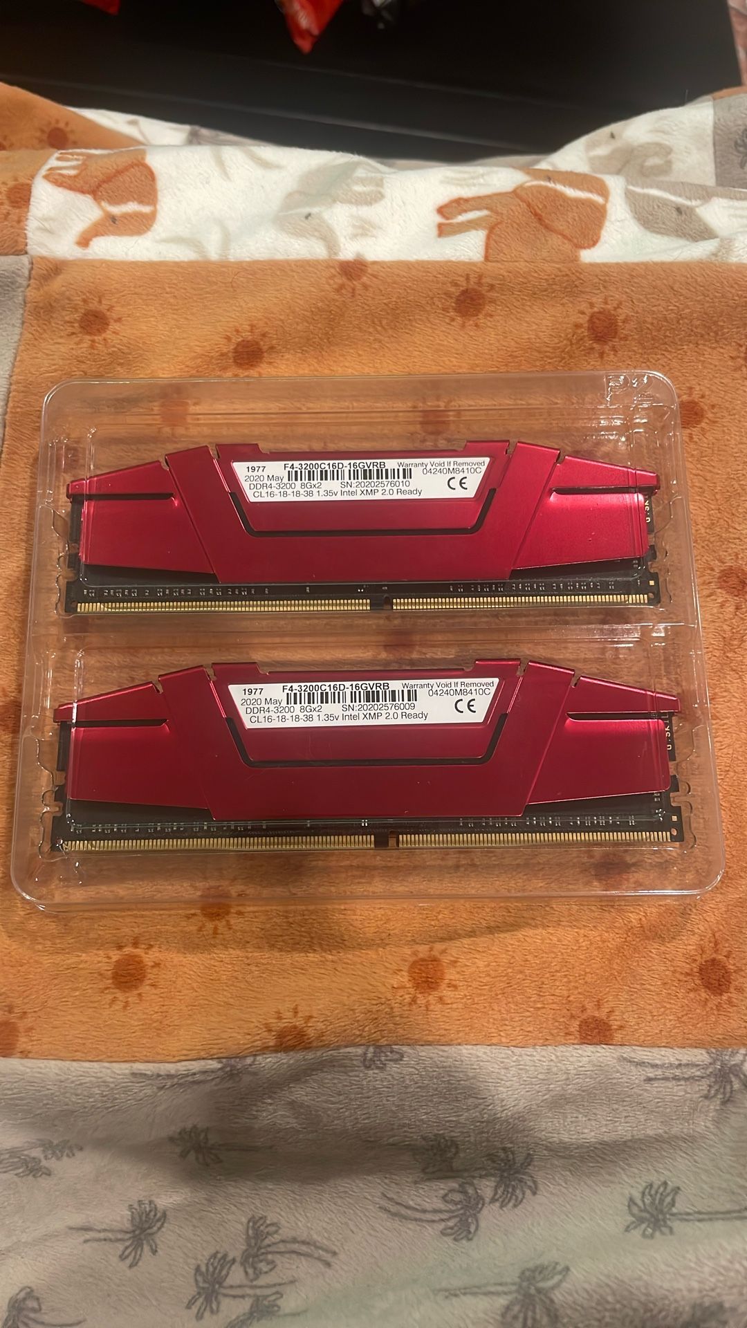 16 GB (2x 8 GB) DDR4 3200mhz RAM Ripjaws G.Skill