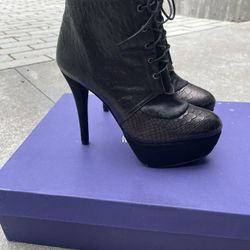 Stuart Weitzman Booties