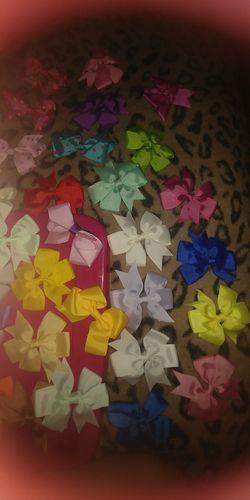 Nice little girl bows new