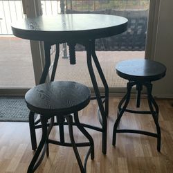 Adjustable Round Table And Stools