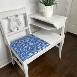 Awesome Freshly Painted And Distressed Gossip Bench With New Fabric Blue And White