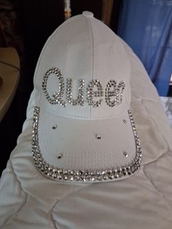 NEW LADY'S HAT.
