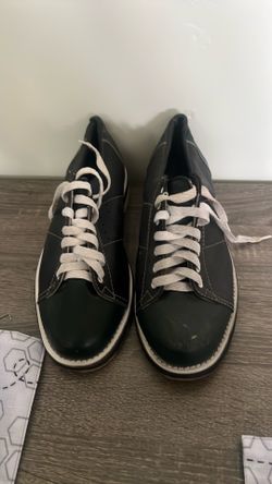 Leather bowling shoes