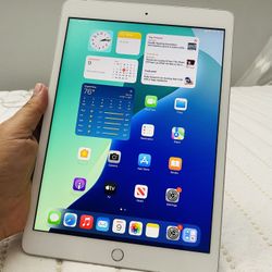iPad 8th Gen | 10.2” | 32GB | Wi-Fi + Cellular | A2428 | Excellent Condition