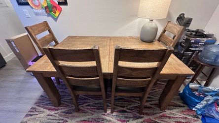 Wooden dining table/4 chairs
