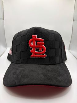 Saint Louis Hat. Brand new Hats. Cachuchas y Gorras nuevas. Western, truckers, and sports hats. Located in HESPERIA. INVENTORY 1