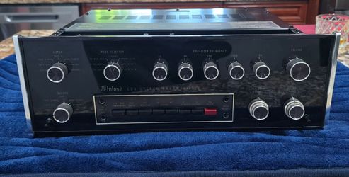 Mcintosh C33 Preamplifier in Mint Condition