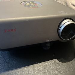 EIKI EIP-200 Projector