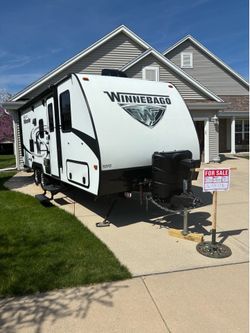 2019 Winnebago 2306BHS
