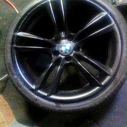 BMW RIMS 20" Staggered Complete Set ( Pirreli  Run Flats) ***OBO*** 500$