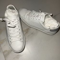 Authentic Women’s White Gucci Sneakers EU Size 37 US 7