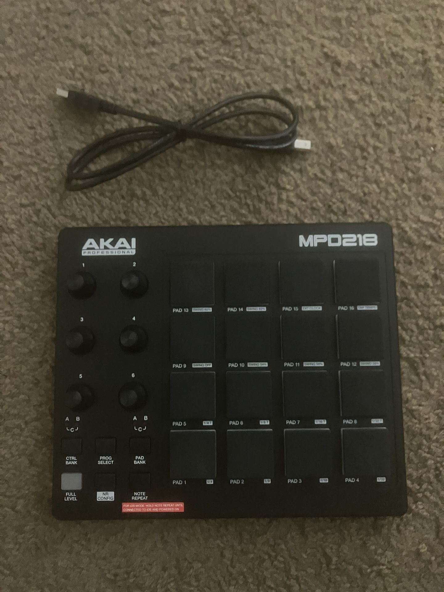 Akai MPD218