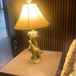 Giraffe Lamp