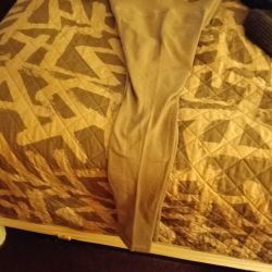 $20 super comfy and warm THICK leggings 🍑