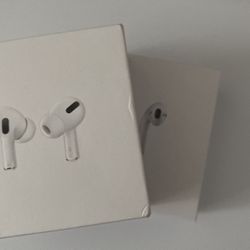 **BEST OFFER** AirPods Pro & AirPods 