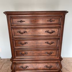 Vivian Wooden Dressers 