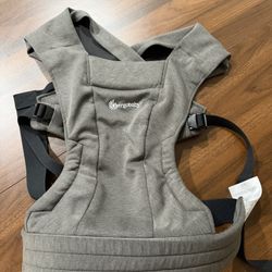 Ergobaby Embrace 
