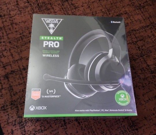 Turtle Beach Stealth Pro Gaming Headset (Xbox, PlayStation, Switch, PC) & 2 Spare Batteries