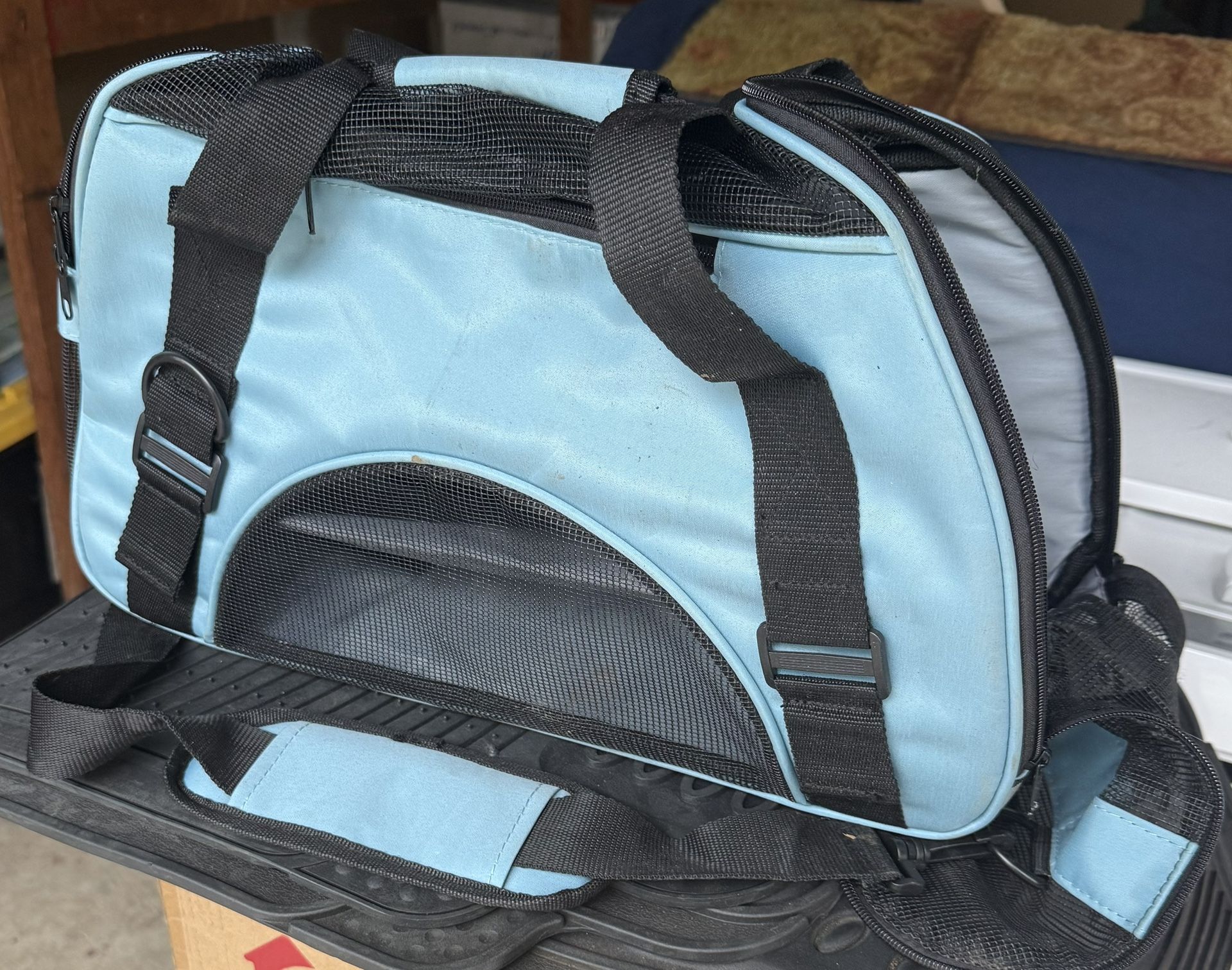 Cat / Small Dog Carrier