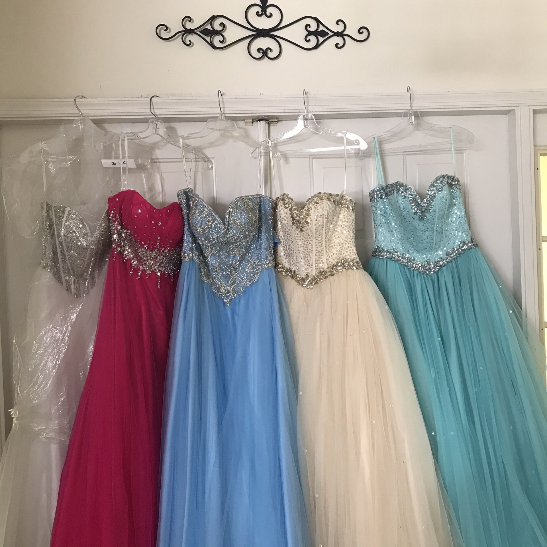 Quinceañera Dresses Quince $50 each, XS-XL