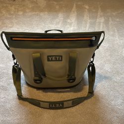 Yeti Hopper 30