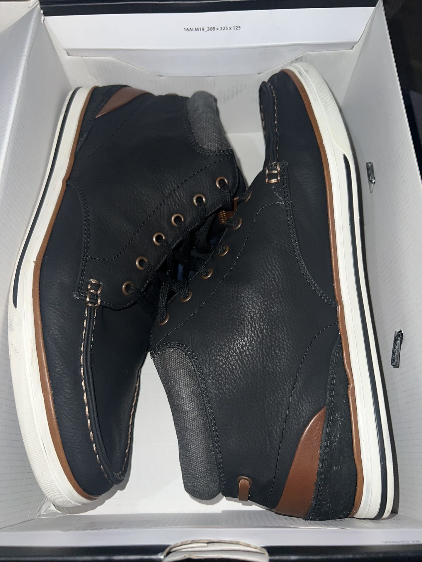 Aldo’s Size 11 Black Like New