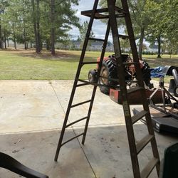 Werner W368 II Commercial 8 Ft Wooden Ladder