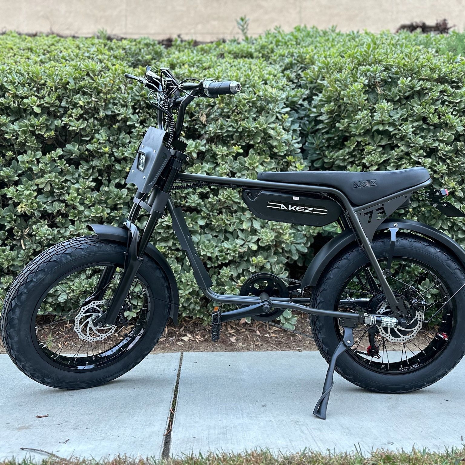 AKEZ ZX 01 Electric Bicycle / E-Bike for Sale in Murrieta, CA