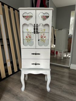 Standing Jewelry Armoire