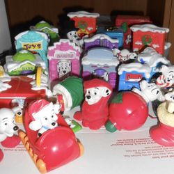 DISNEY DALMATIAN CHRISTMAS HOLIDAY CITY