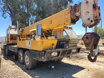 P-H 35 Ton Crane