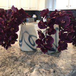 Vase with realistic flowers - Home Decor